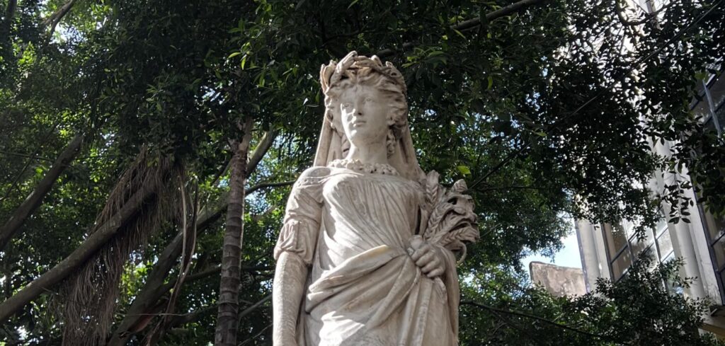 Las Cuatro Estaciones del Parque Central de Tegucigalpa